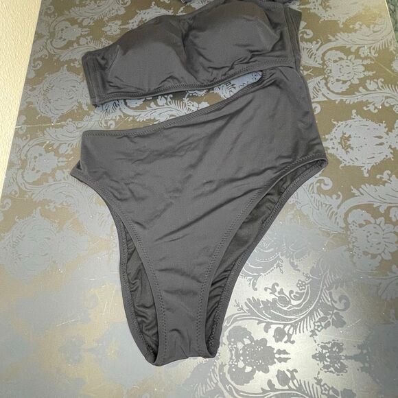 Shade & Shore Women's One Shoulder Bow Cut Out One Piece Swimsuit Black Size Med - Picture 5 of 10